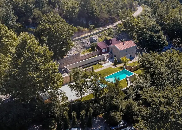 Casa Da Cascata